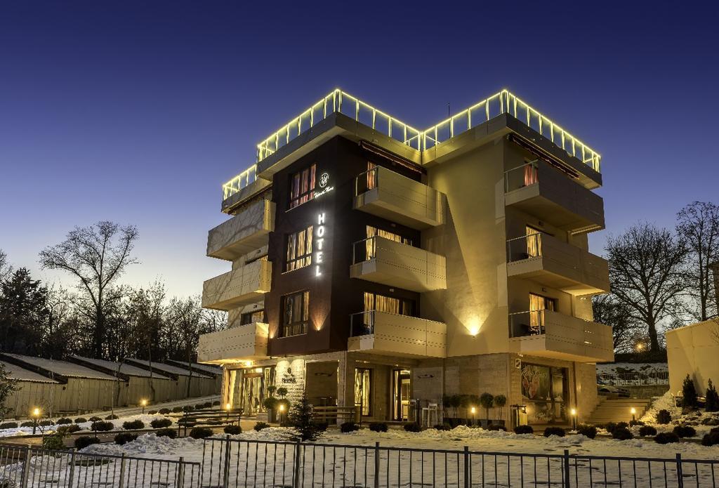 Hotel Victoriya'S House Chisarja Exteriér fotografie